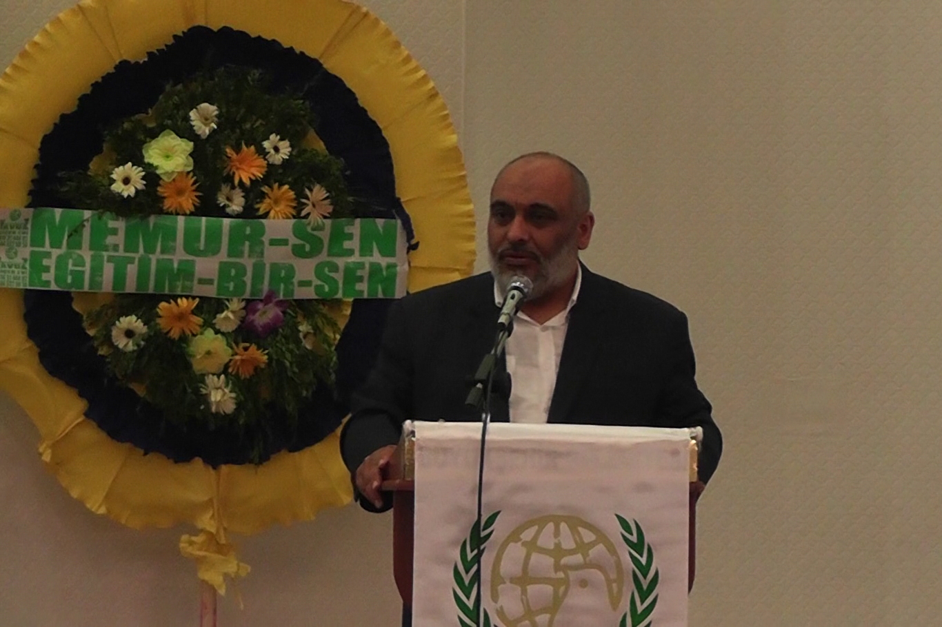 İHH’dan Kudüs Yahudilerindir diyen Demirtaş’a tepki İHH’dan Kudüs Yahudilerindir diyen Demirtaş’a tepki